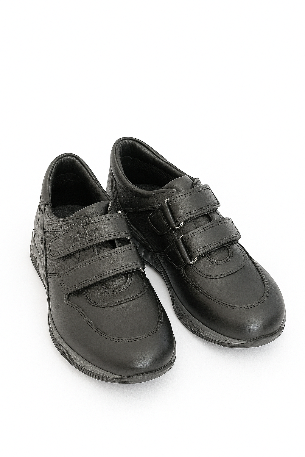 EN: Comfortable and durable boys' leather shoes – Tekiner Egypt kids footwear
AR: أحذية أولادي جلدية مريحة ومتينة – ماركة تكينر أحذية أطفال مصر
