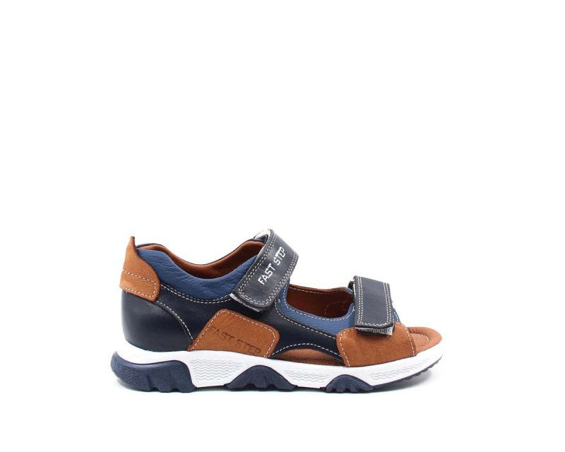 EN: Boys' navy and brown leather sandals with velcro straps – Fast Step brand
AR: صنادل أولادي جلدية كحلي وبني بأشرطة لاصقة – ماركة فاست ستيب
