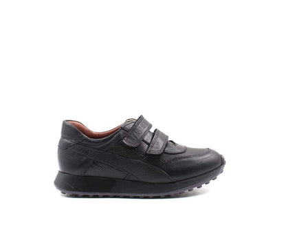 EN: Fast Step durable boys shoes with padded insole and non-slip outsole
AR: حذاء أولاد من Fast Step مبطّن بنعل مانع للانزلاق
